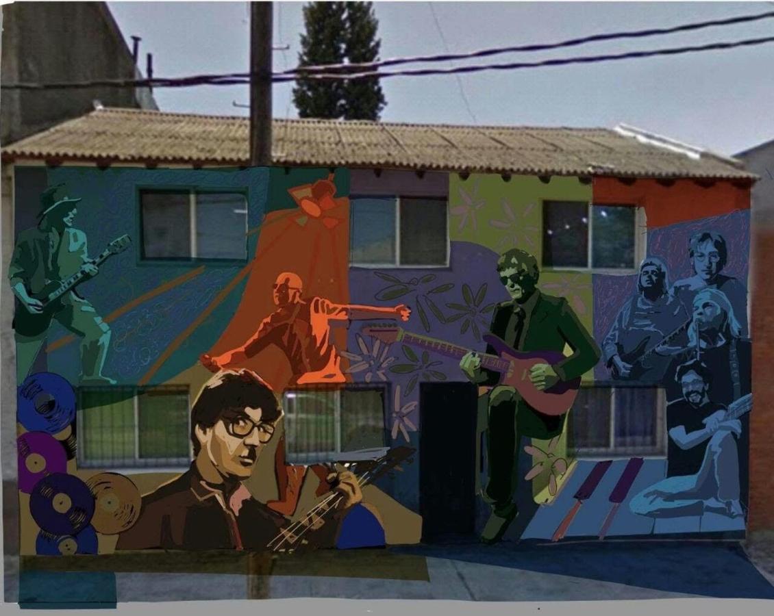La Casa De Los Murales Avellaneda  Exterior foto